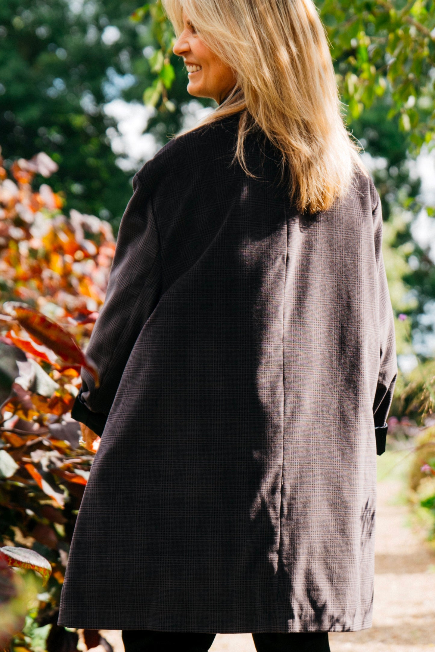 THE BOND STREET OVERSIZED VELVET JACKET IN FALCON CHECK