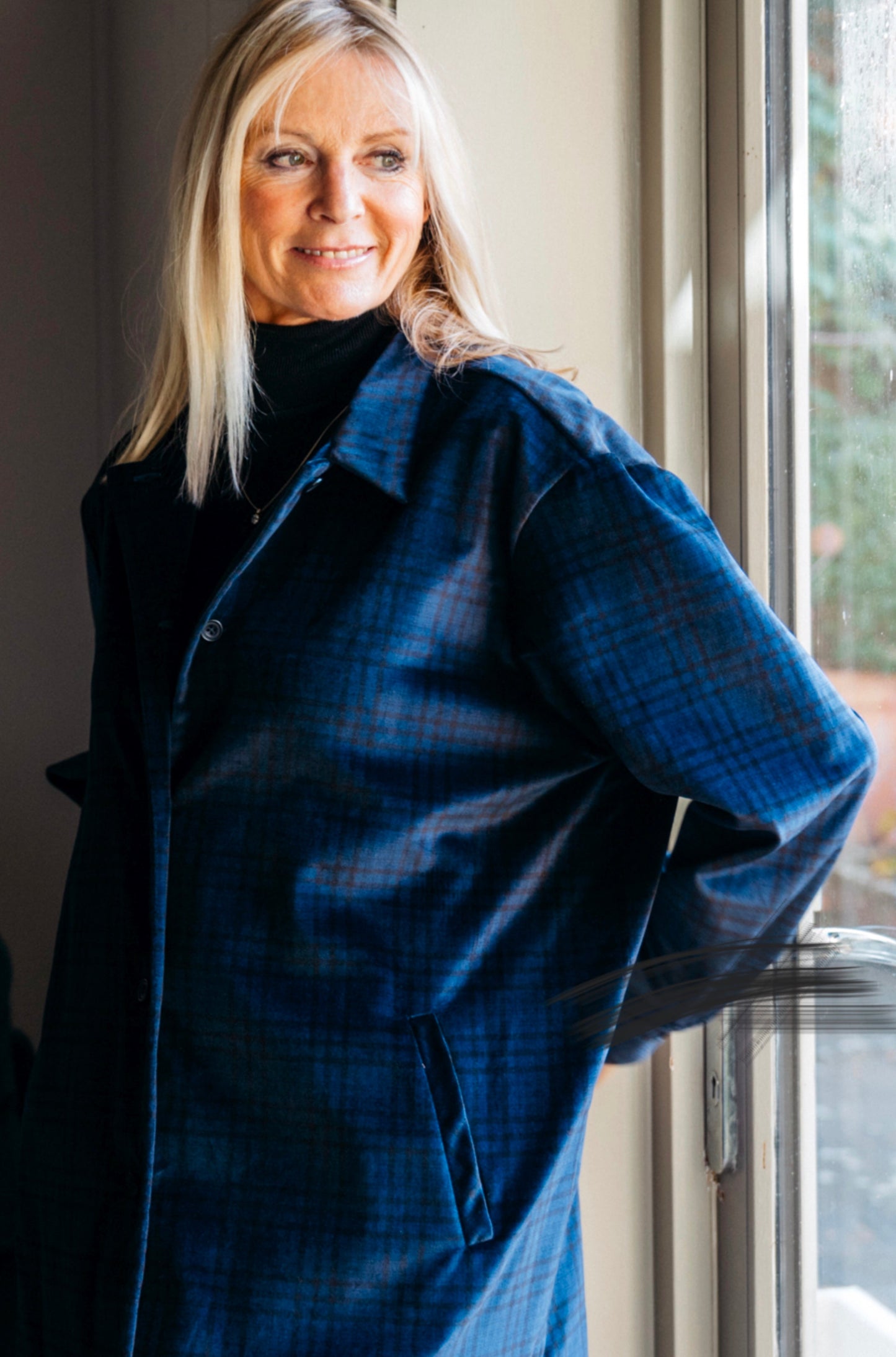 ABBEY ROAD OVERSIZED SHIRT IN BLUE AND BLACK CHECK VELVET