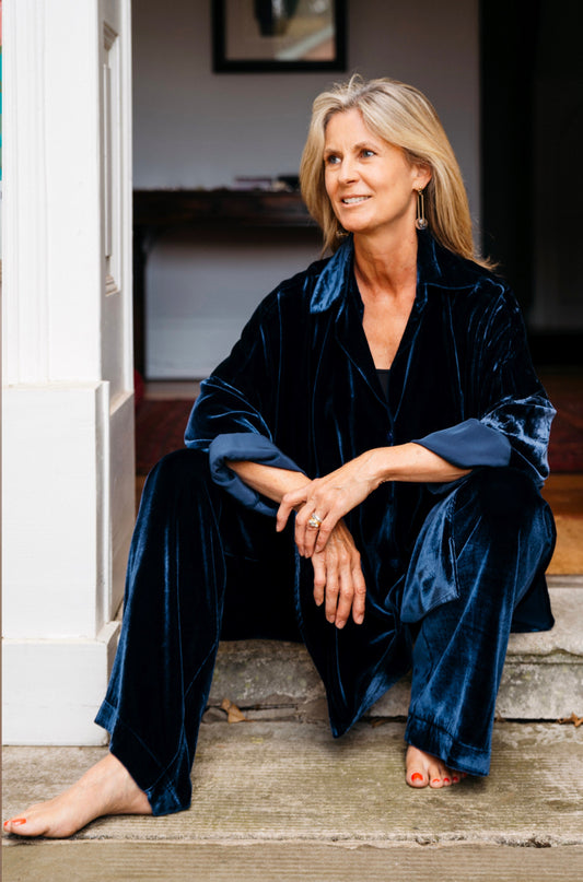 THE SOHO OVERSIZED SHIRT IN BLUE VELVET