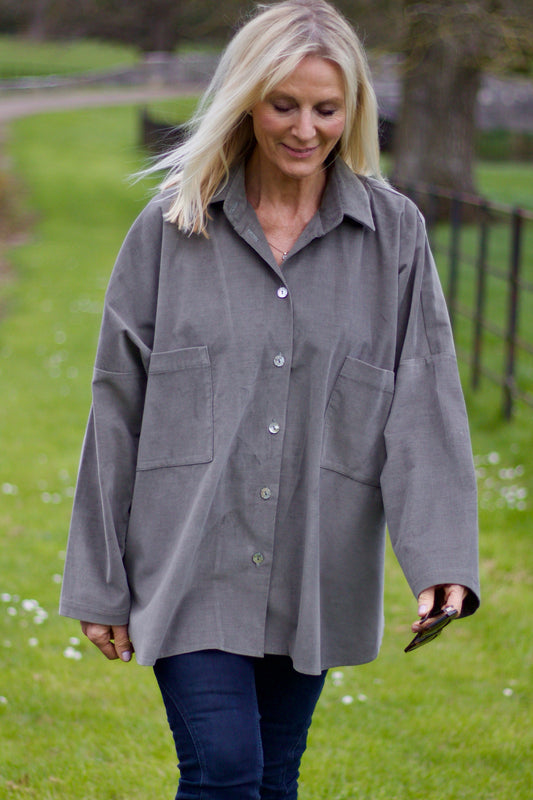 THE KNOLE OVERSIZED SHIRT IN KHAKI GREEN