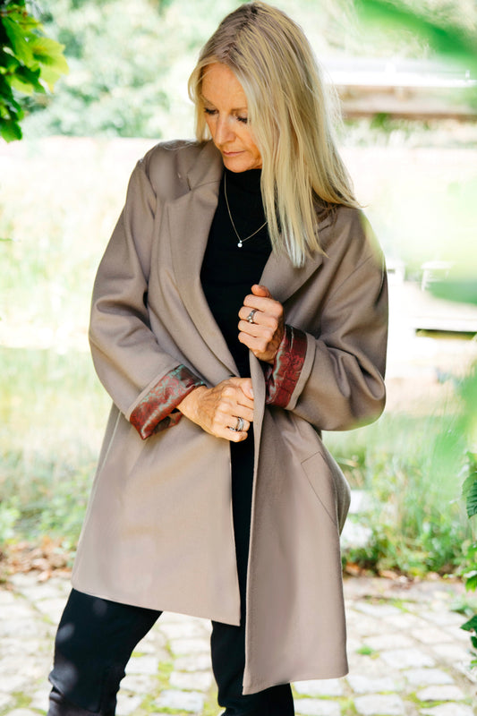 THE BOND STREET OVERSIZED JACKET IN SMOKY CAMEL